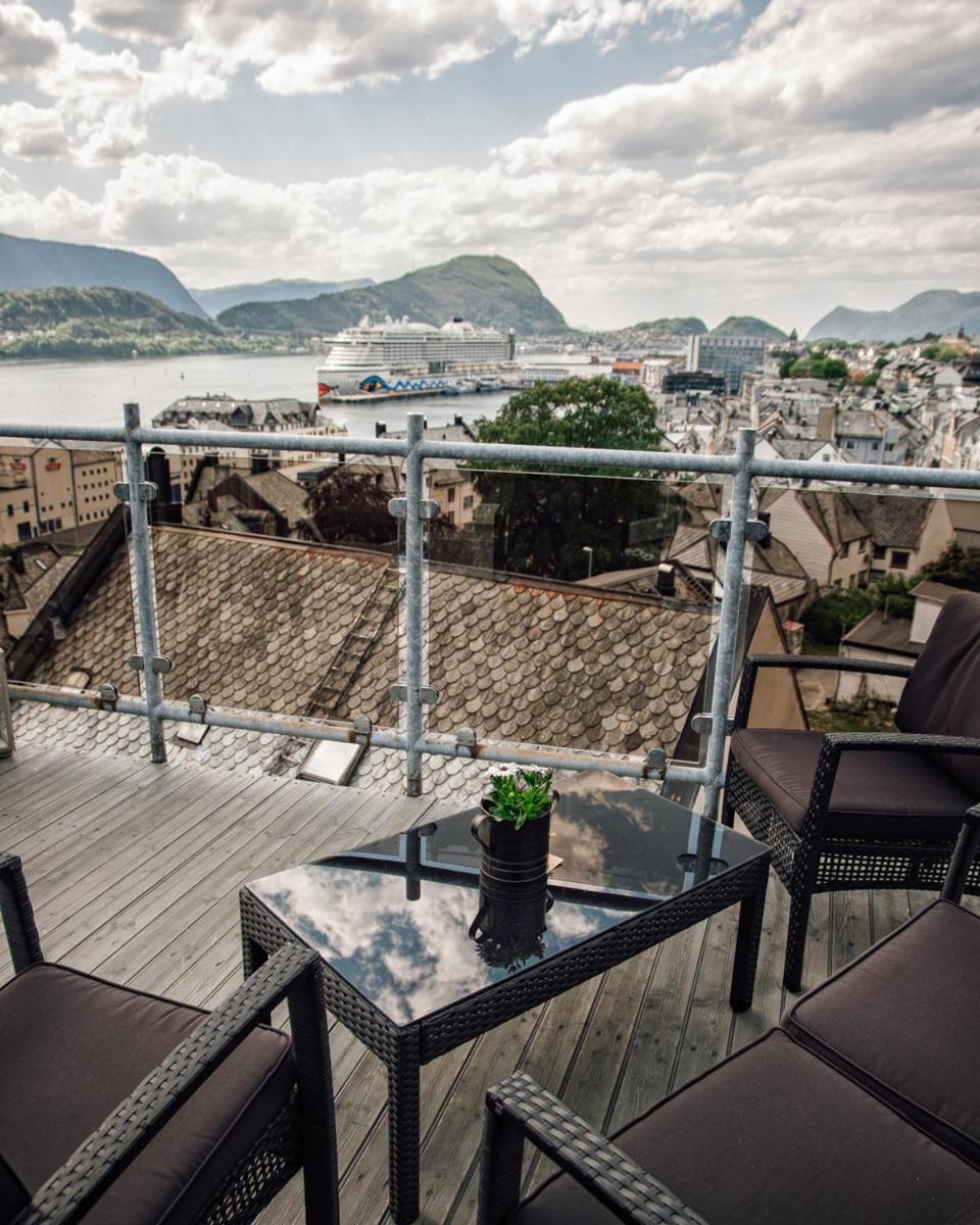 Panorama Apartment With 360 View Of The City Alesund Ålesund Exterior foto