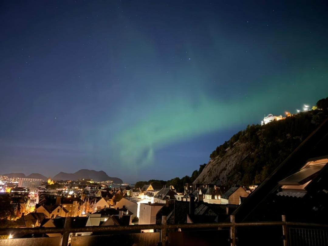 Panorama Apartment With 360 View Of The City Alesund Ålesund Exterior foto
